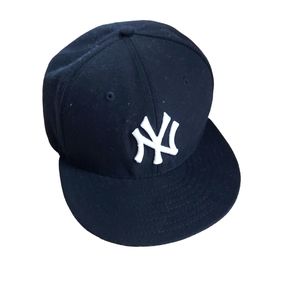 NY Yankees fitted hat 7 1/8